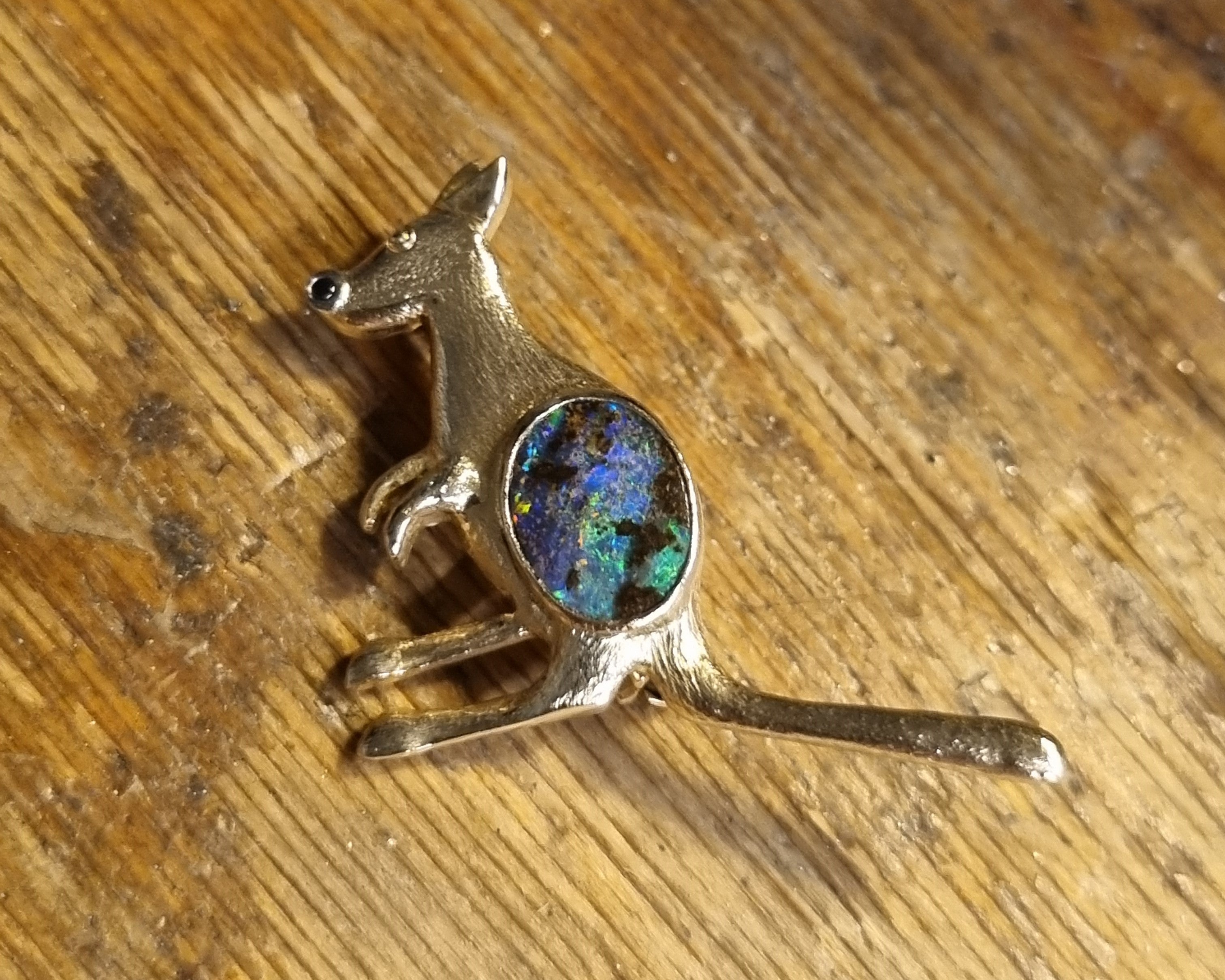 Broche  MH010808B